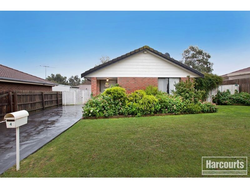 4 Matthews Court, Pakenham VIC 3810