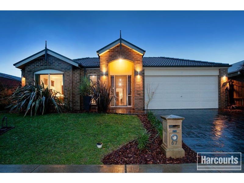 67 Sandalwood Drive, Pakenham VIC 3810