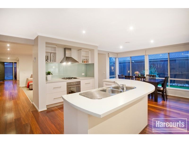 67 Sandalwood Drive, Pakenham VIC 3810