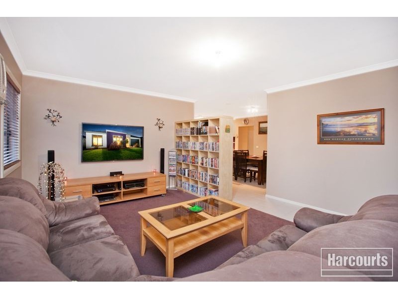 12 Drysdale Street, Pakenham VIC 3810