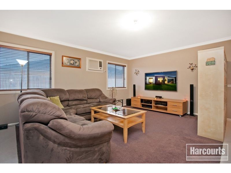 12 Drysdale Street, Pakenham VIC 3810