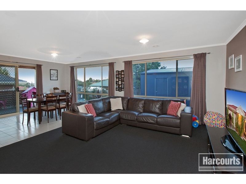 9 Shetland Court, Pakenham VIC 3810