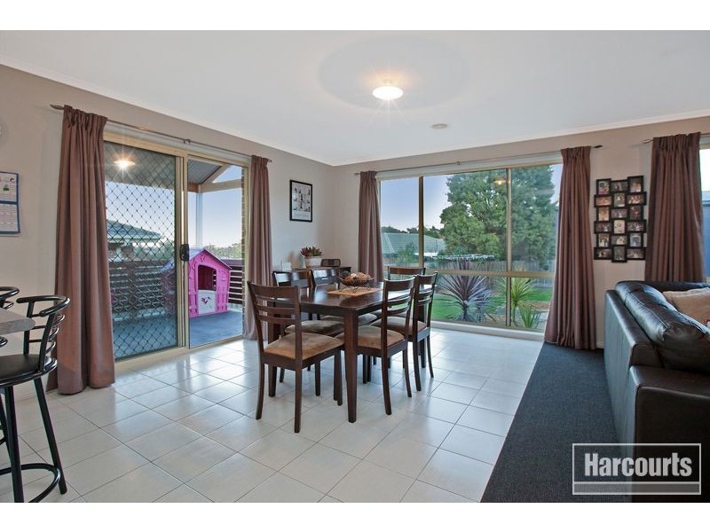 9 Shetland Court, Pakenham VIC 3810