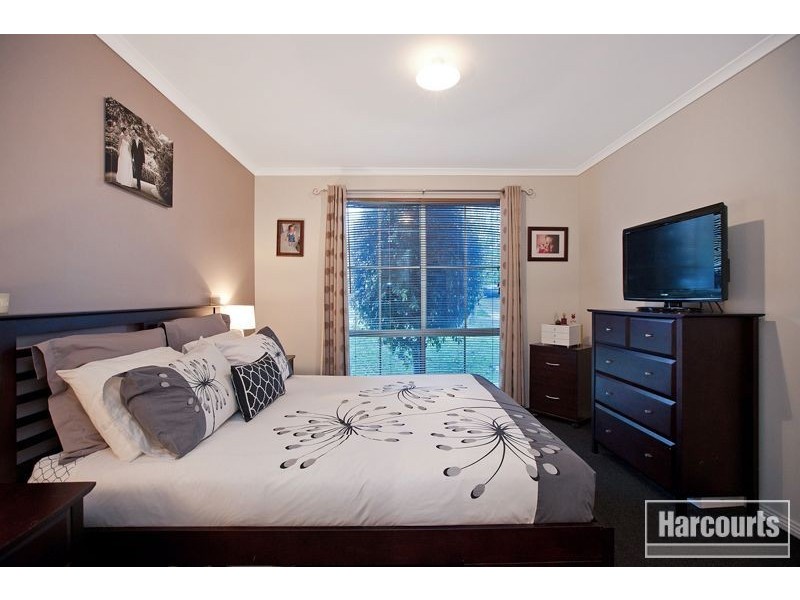 9 Shetland Court, Pakenham VIC 3810