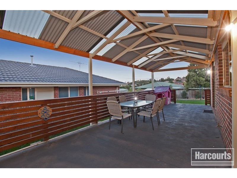 9 Shetland Court, Pakenham VIC 3810