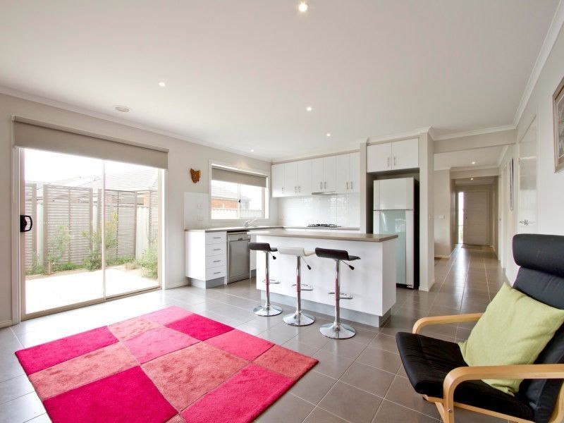 19 Serenity Street, Pakenham VIC 3810