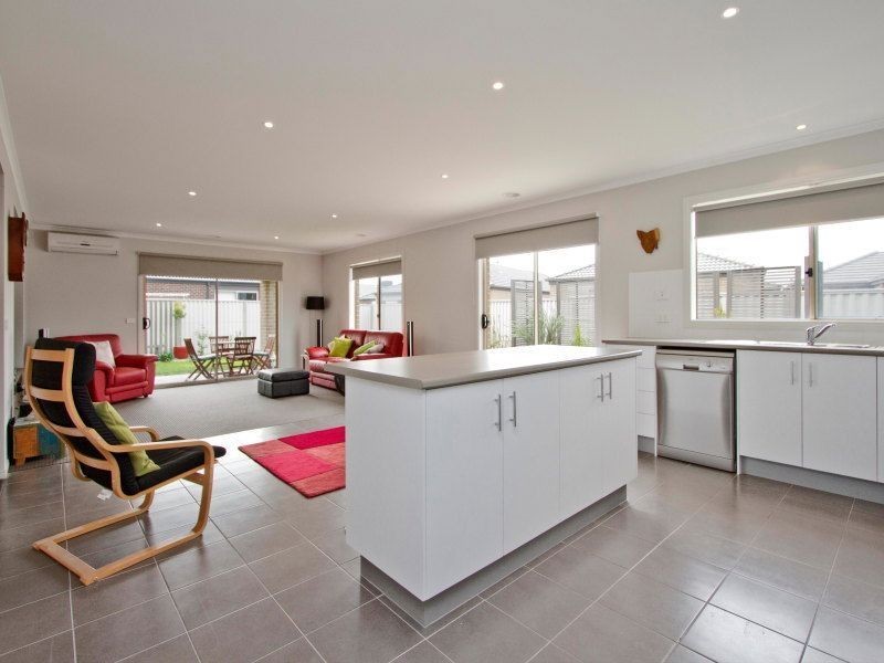 19 Serenity Street, Pakenham VIC 3810