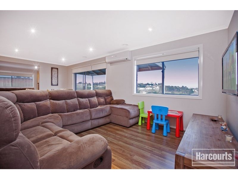 47 Silvergum Drive, Pakenham VIC 3810