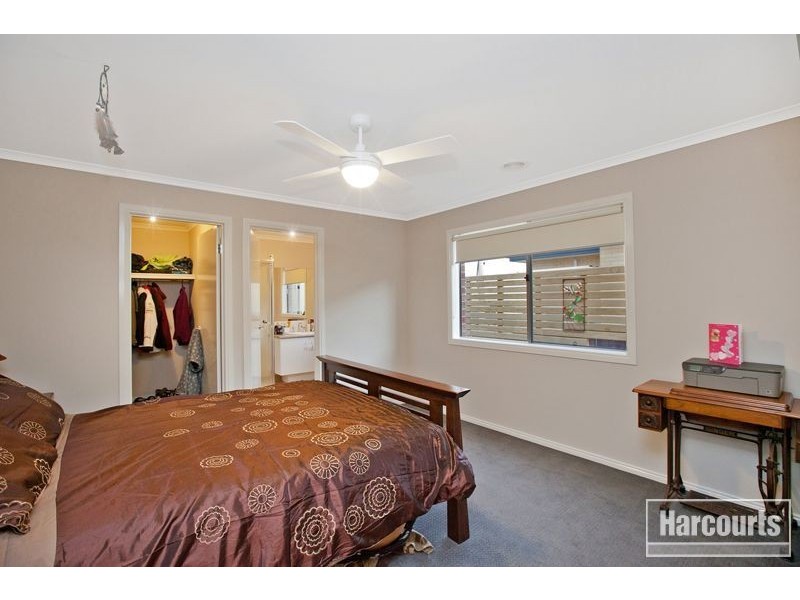 47 Silvergum Drive, Pakenham VIC 3810