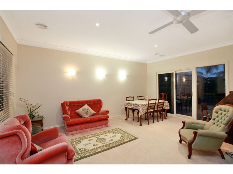 3 Dudley Mews, Pakenham VIC 3810