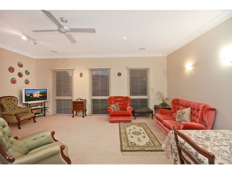 3 Dudley Mews, Pakenham VIC 3810