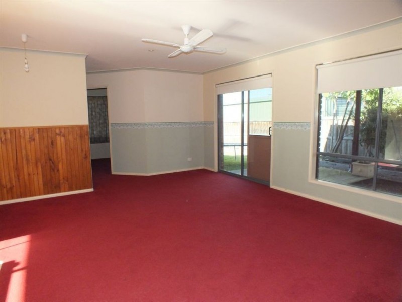 98 Ebony Drive, Pakenham VIC 3810