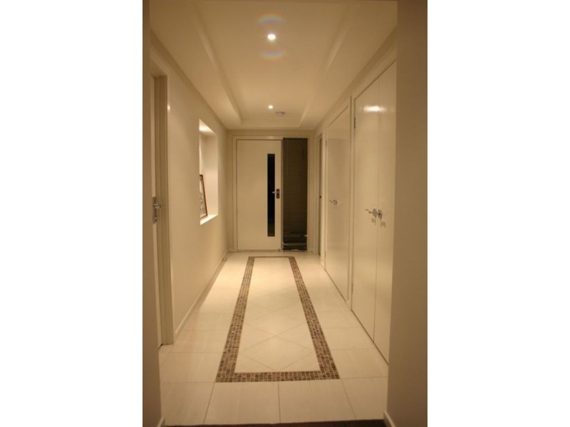 8 Salvia Ave, Pakenham VIC 3810