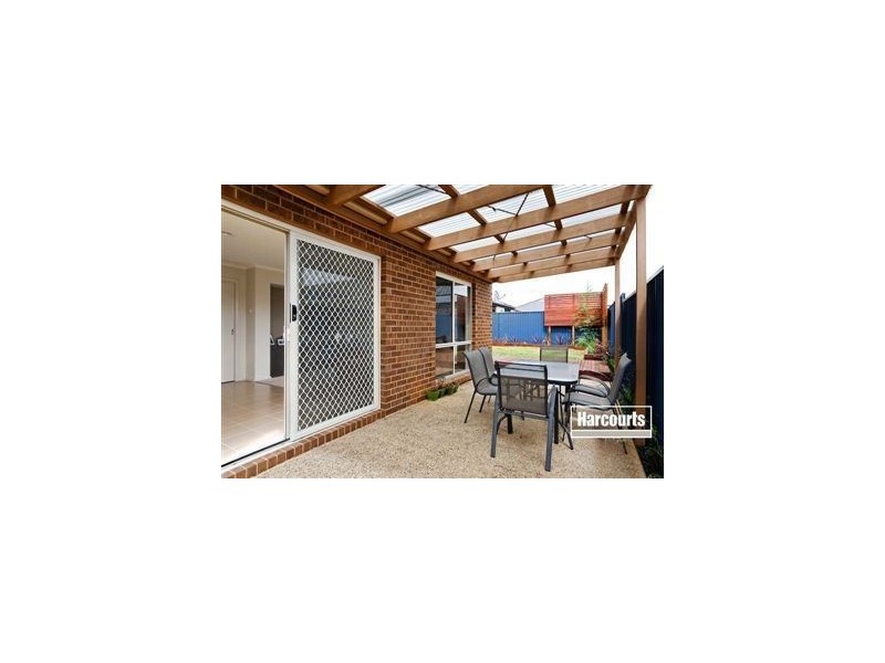 4 Dianella Close, Pakenham VIC 3810