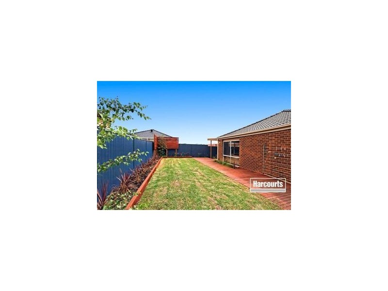4 Dianella Close, Pakenham VIC 3810