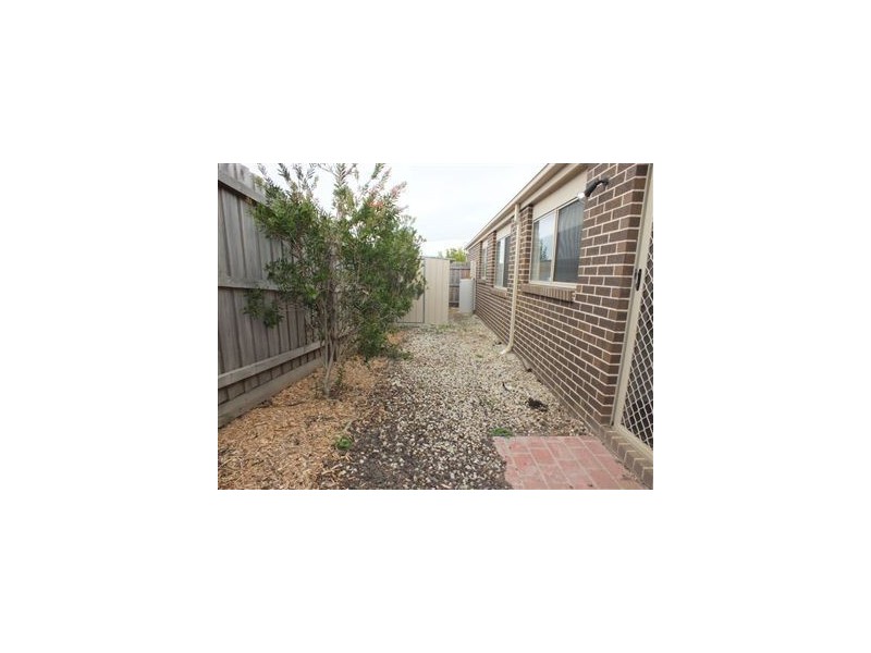 11/51 Leigh Drive, Pakenham VIC 3810