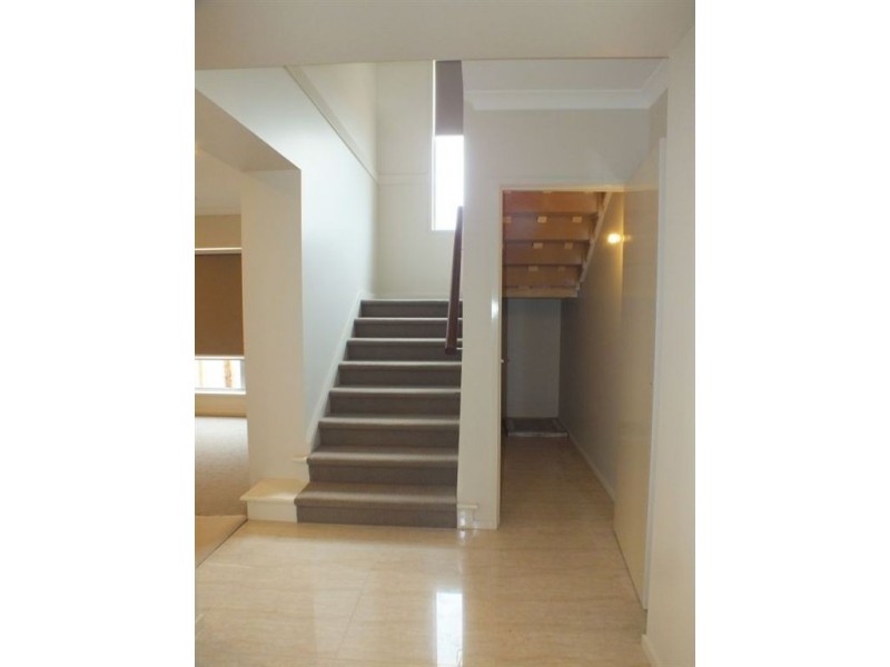 31 Peridot Ave, Officer VIC 3809