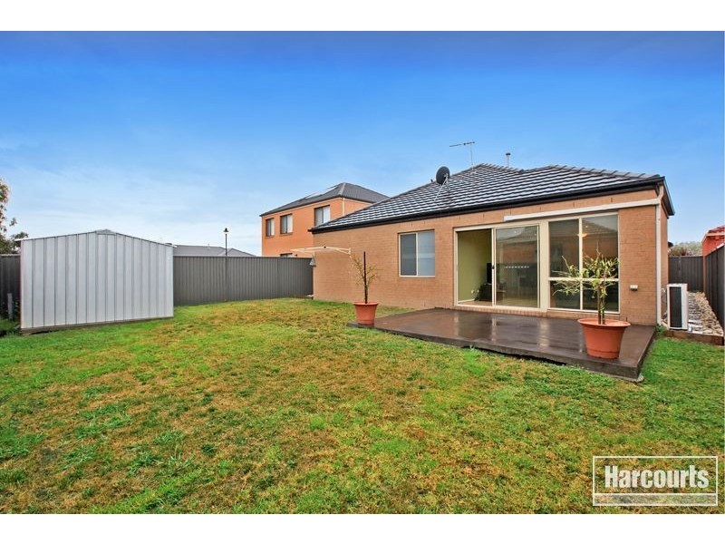 28 Darwin Way, Pakenham VIC 3810