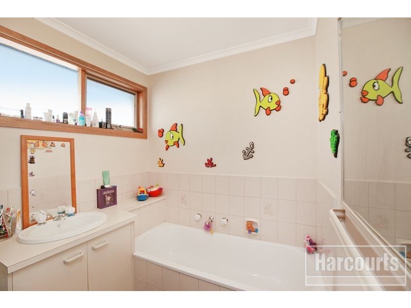 137 Eagle Drive, Pakenham VIC 3810