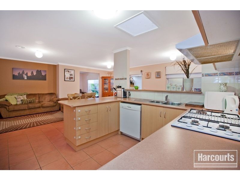29 Pommel Street, Pakenham VIC 3810