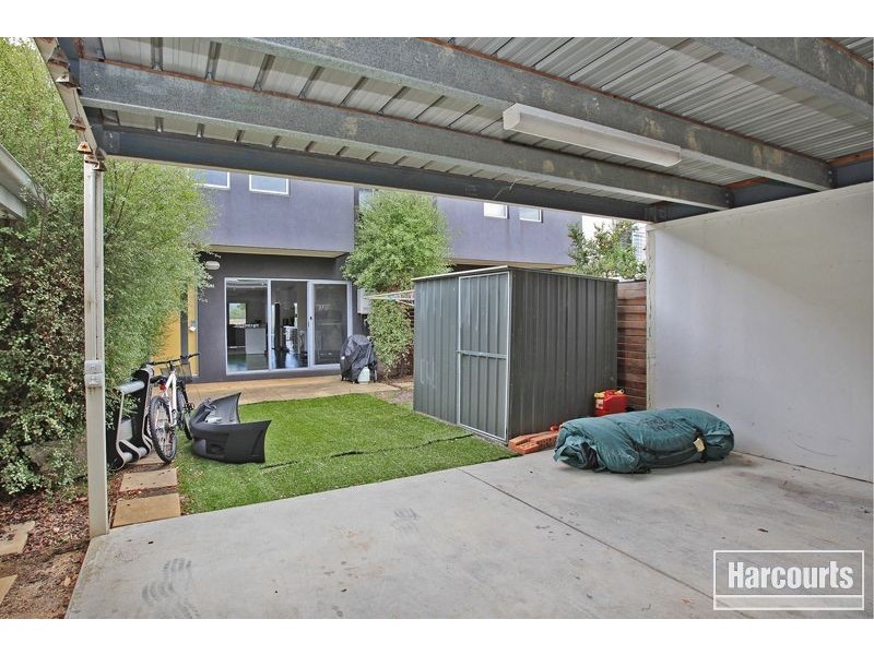 2/2 The Entrance, Pakenham VIC 3810