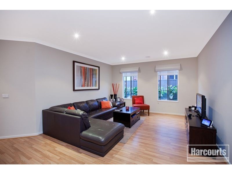 9 Platt Close, Pakenham VIC 3810