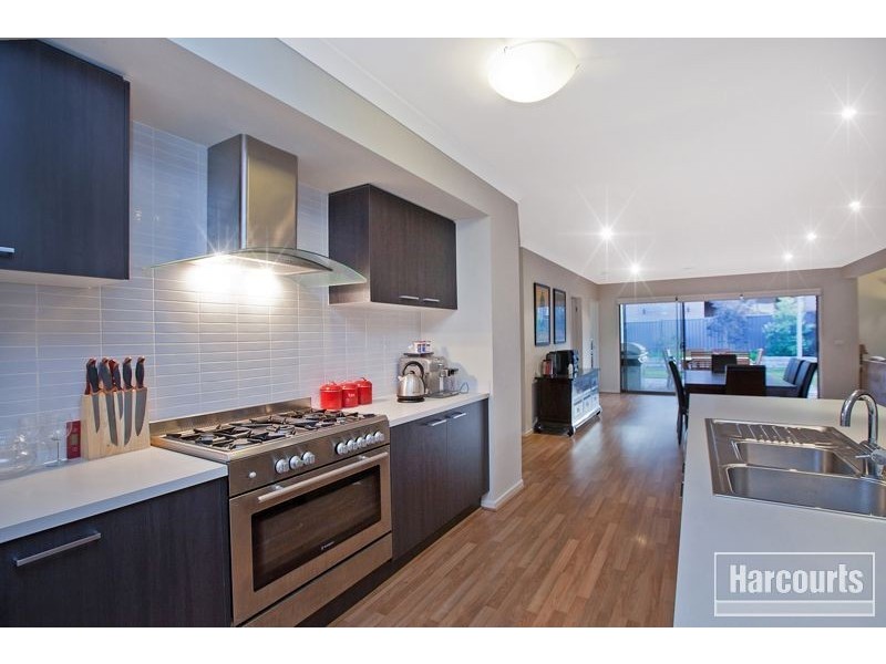 9 Platt Close, Pakenham VIC 3810