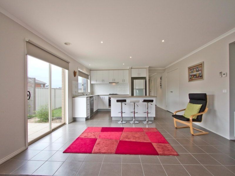 19 Serenity Street, Pakenham VIC 3810