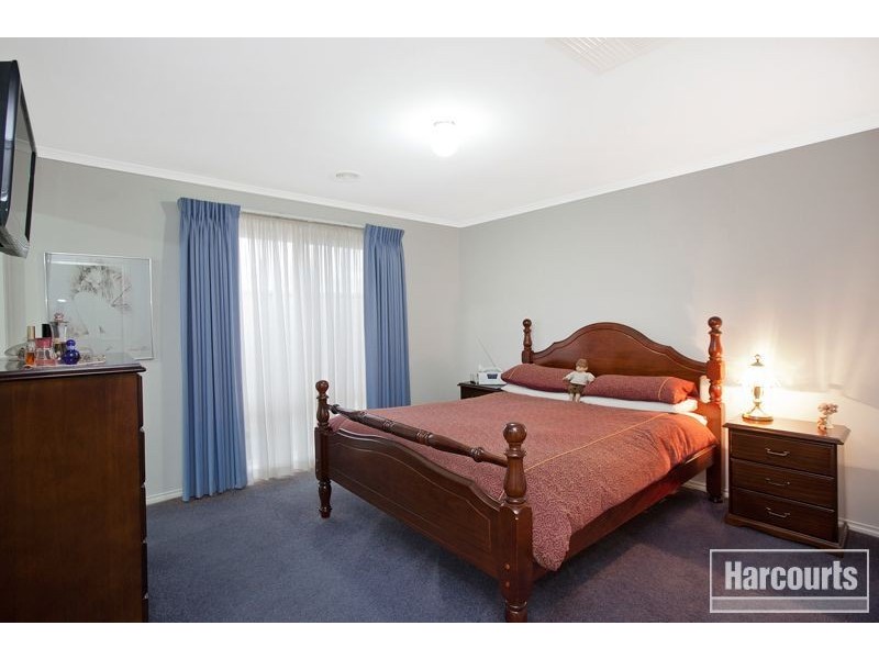 26 Bluehills Boulevard, Pakenham VIC 3810