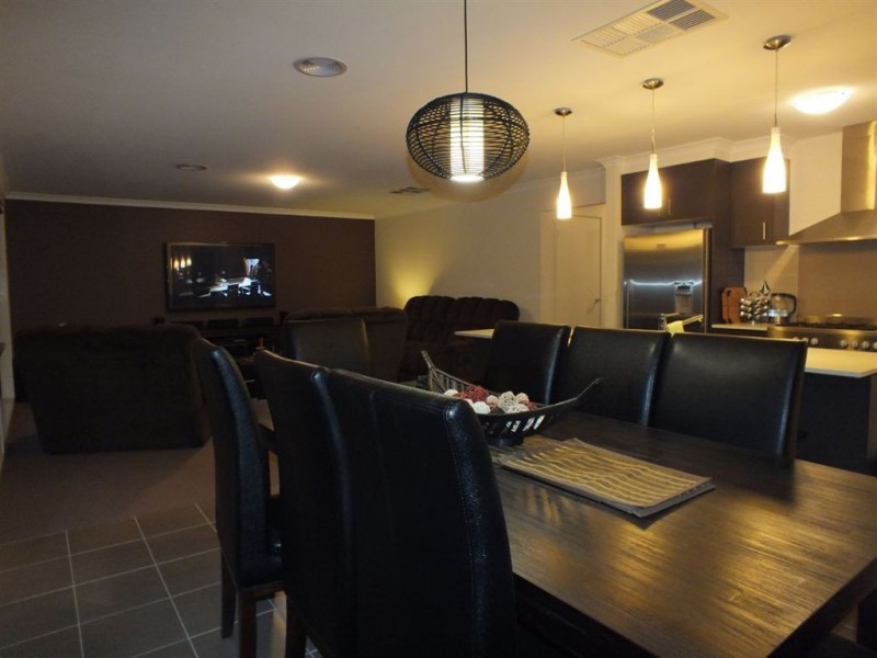 23 Stanhope Place, Pakenham VIC 3810