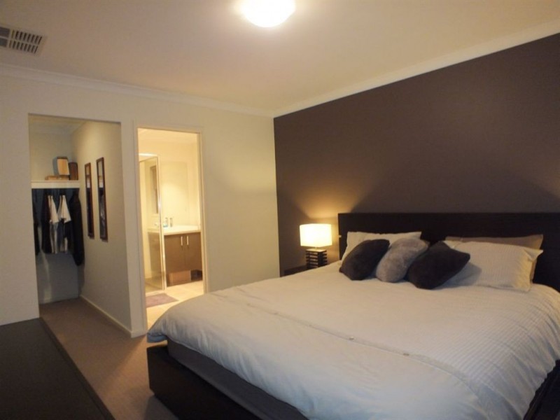 23 Stanhope Place, Pakenham VIC 3810