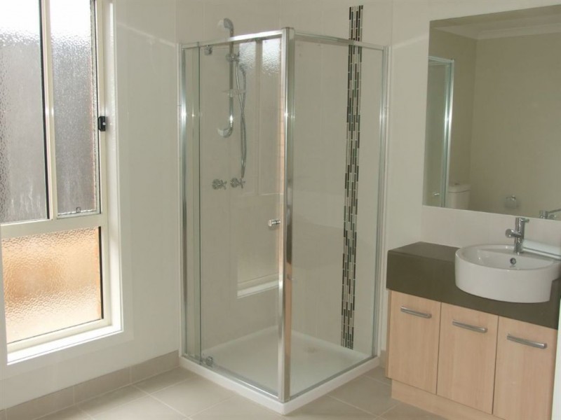 36 Victoria Place, Pakenham VIC 3810