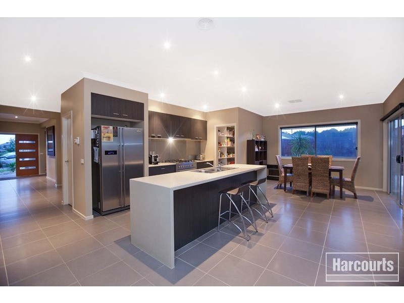 1 Kerr Close, Pakenham VIC 3810