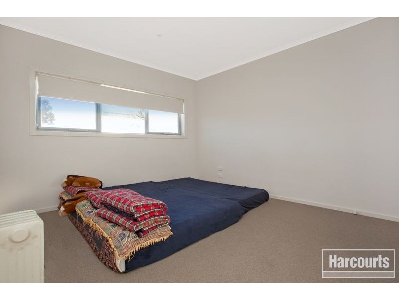 6 Acorn Lane, Pakenham VIC 3810