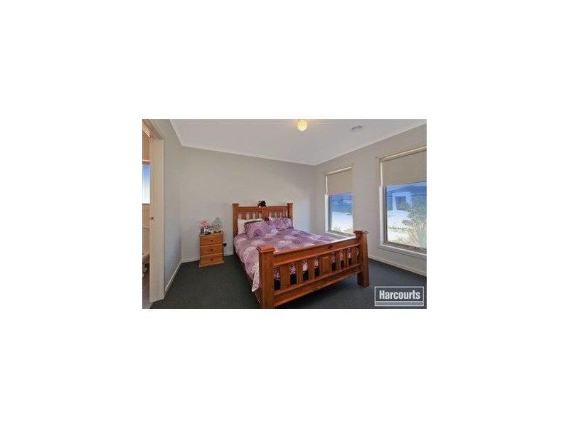 11 Maya Street, Pakenham VIC 3810