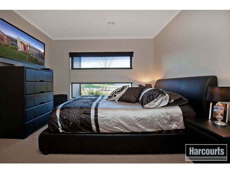 4 Kimberley Grove, Pakenham VIC 3810