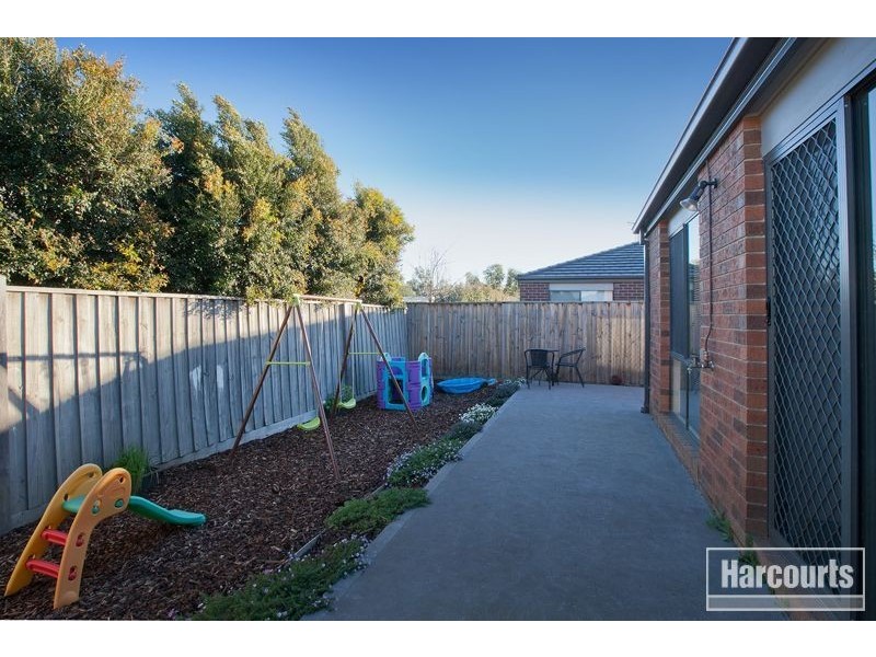 4 Kimberley Grove, Pakenham VIC 3810