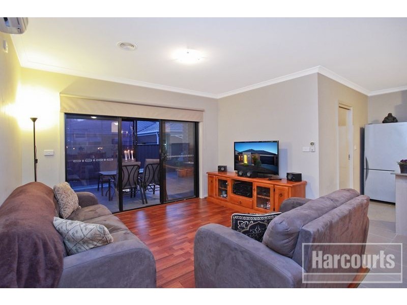 30 Caspian Chase, Pakenham VIC 3810