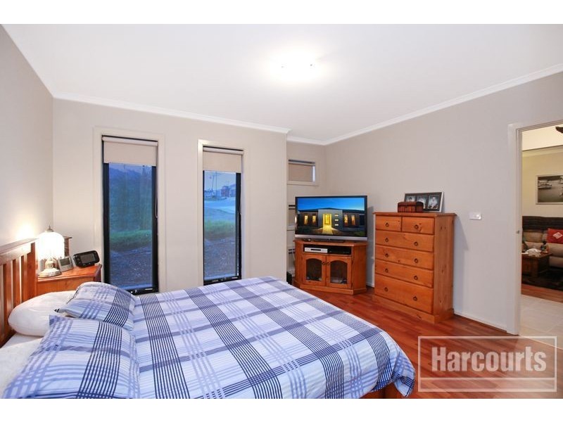 30 Caspian Chase, Pakenham VIC 3810