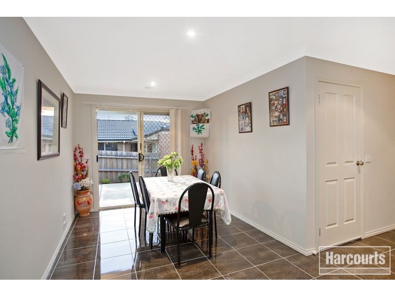 4 Penarie Place, Pakenham VIC 3810