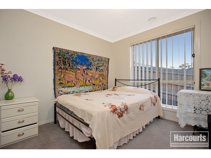 4 Penarie Place, Pakenham VIC 3810