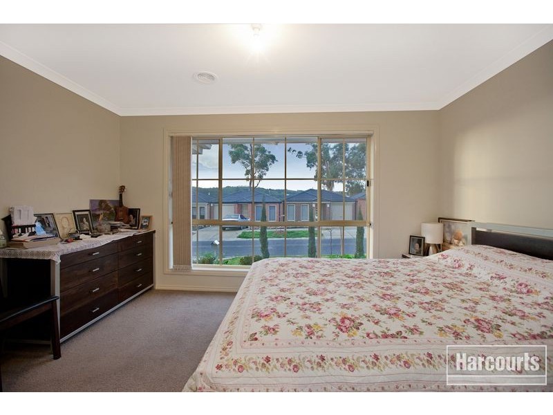 4 Penarie Place, Pakenham VIC 3810