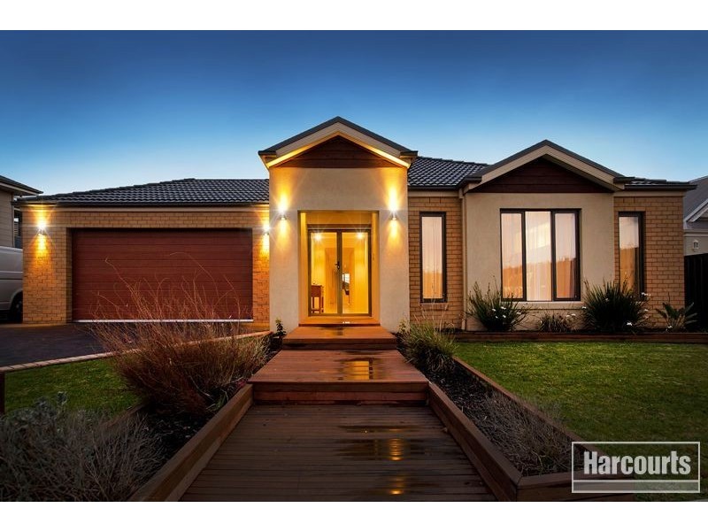 100 Windermere Boulevard, Pakenham VIC 3810