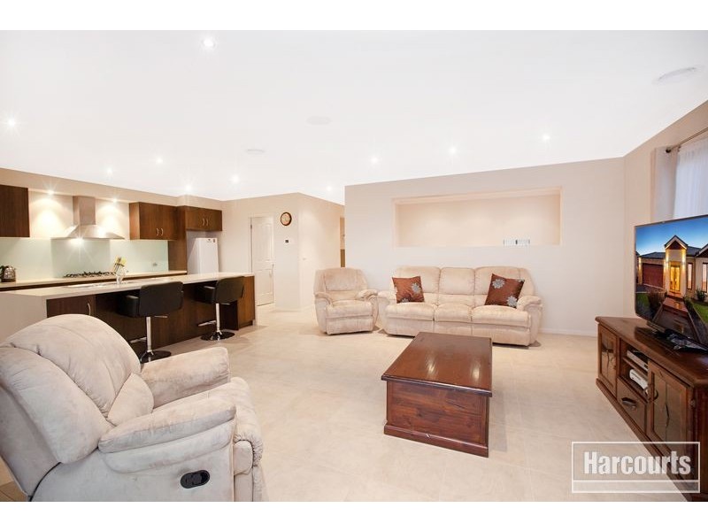 100 Windermere Boulevard, Pakenham VIC 3810