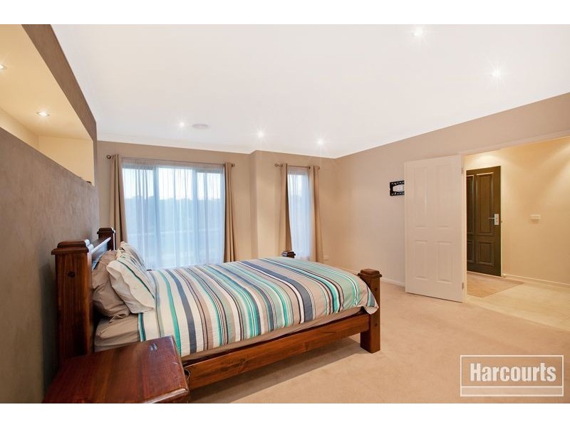 100 Windermere Boulevard, Pakenham VIC 3810