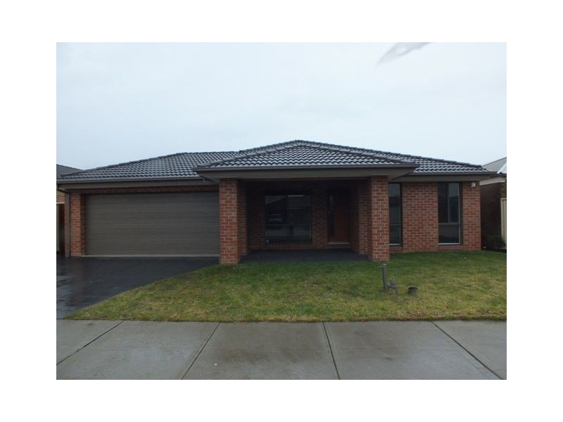 22 Salvia Avenue, Pakenham VIC 3810