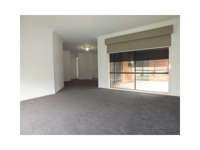 22 Salvia Avenue, Pakenham VIC 3810