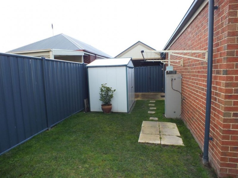 11 Cider Link, Pakenham VIC 3810