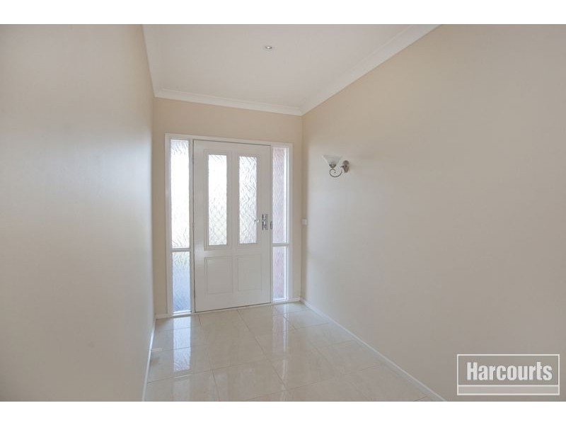 14 Lehmann Grove, Pakenham VIC 3810