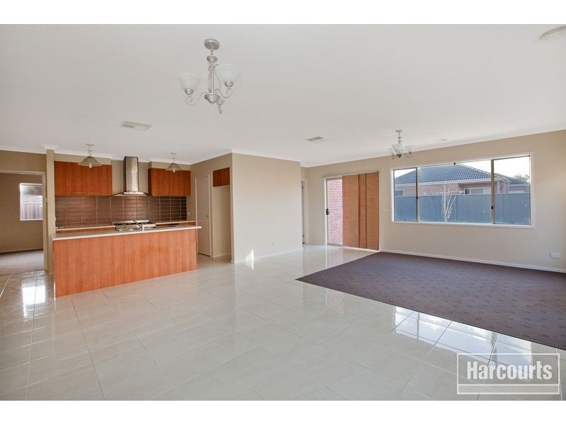 14 Lehmann Grove, Pakenham VIC 3810